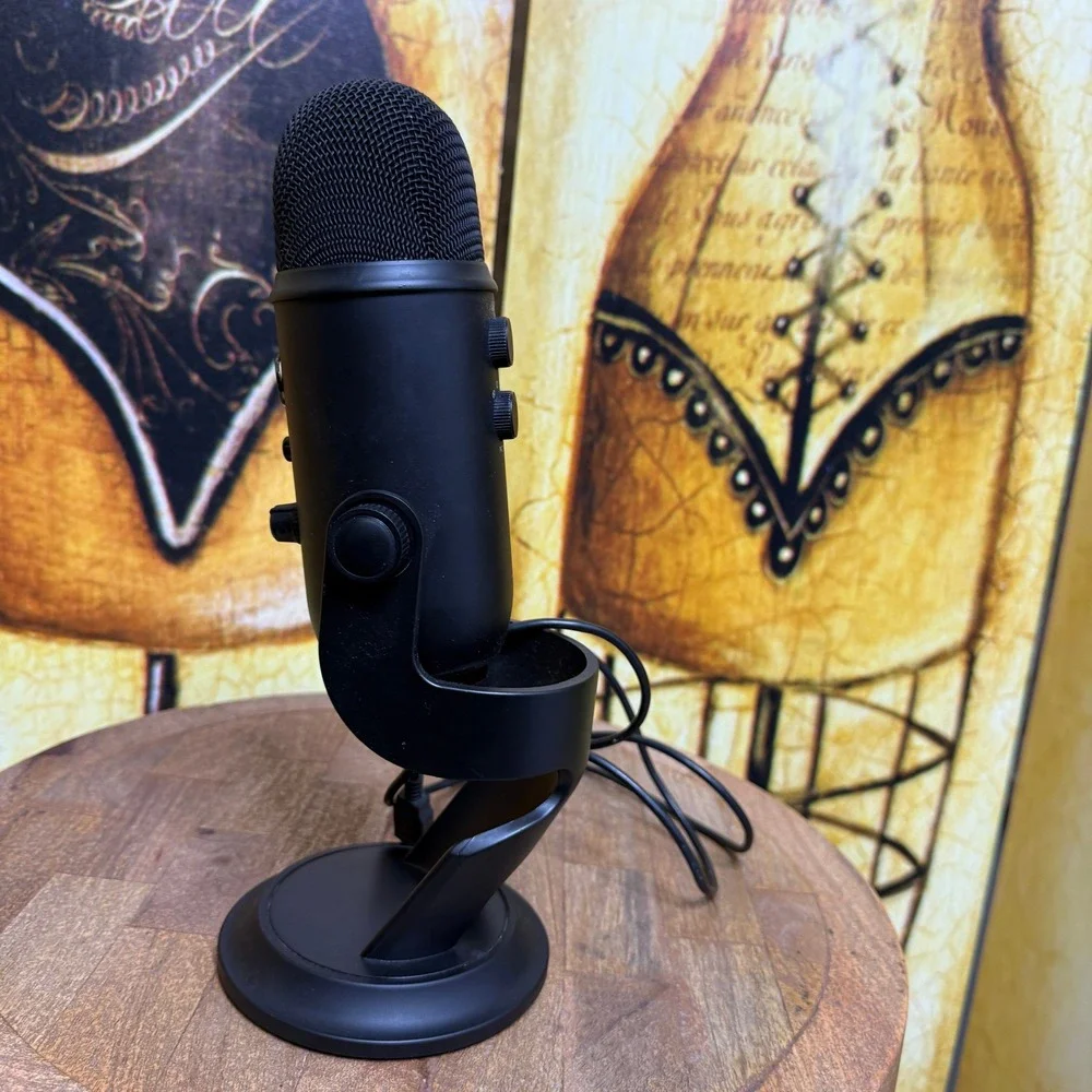 Blue Yeti USB Microphone Black Blackout Excellent Condenser Mac PC Recording